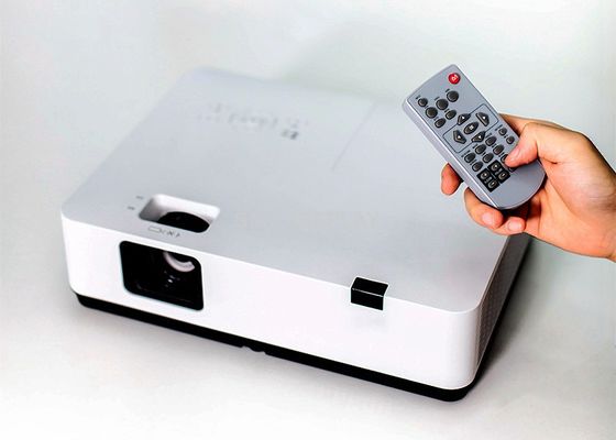 गुणवत्ता शिक्षा के लिए SMX 3700 लुमेन प्रोजेक्टर XGA 3LCD प्रोजेक्टर 1024x768 कारखाना