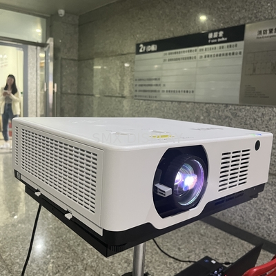 OEM ODM फ़ुल HD 4K 3LCD लेज़र प्रोजेक्टर, 360 डिग्री प्रोजेक्शन होम थिएटर प्रोजेक्टर