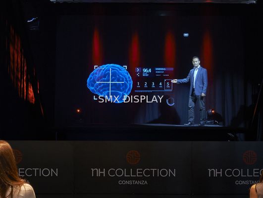 होलोग्राफिक प्रोजेक्शन सिस्टम मोशन आईलाइनर फ़ॉइल होलोग्राम 3 डी शो